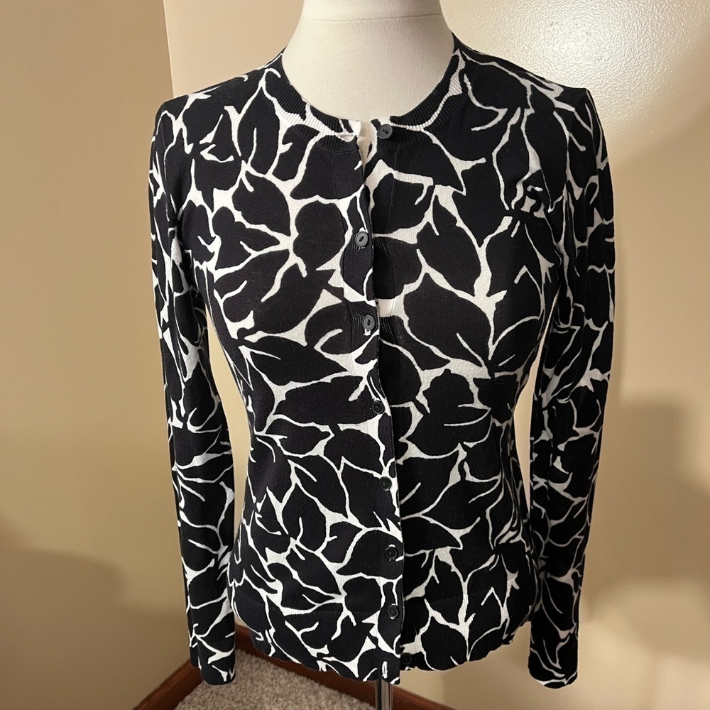Ann Taylor LOFT Black/White Print Lightweight Cardigan Sz S